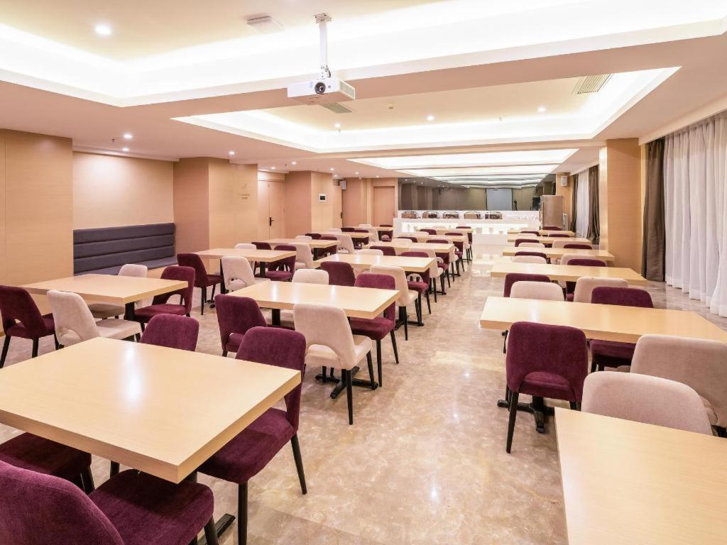 ラヴァンデ ホテルズ グイヤン フアシー トンシジェ 貴陽市 エクステリア 写真